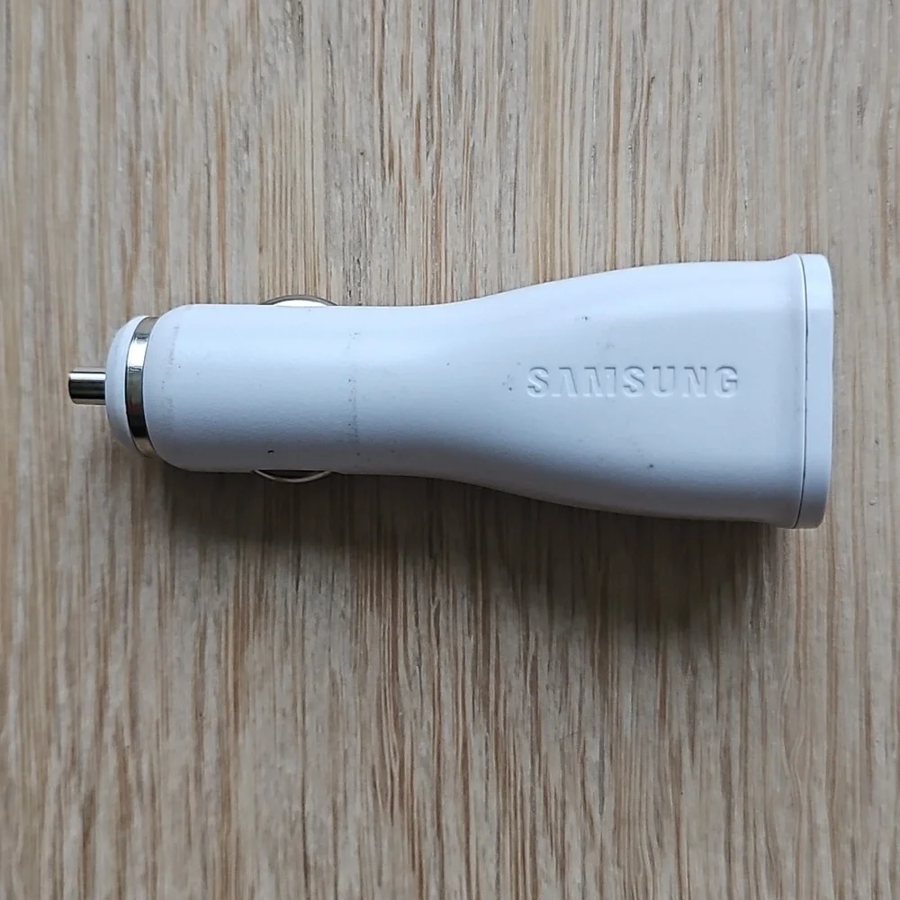 OEM Samsung White Car Charger with Adaptive Fast Charging
